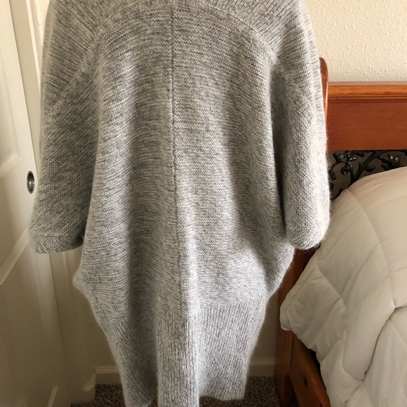 SOLD-Aritzia The Group Babaton Javier sweater - Picture 7 of 7